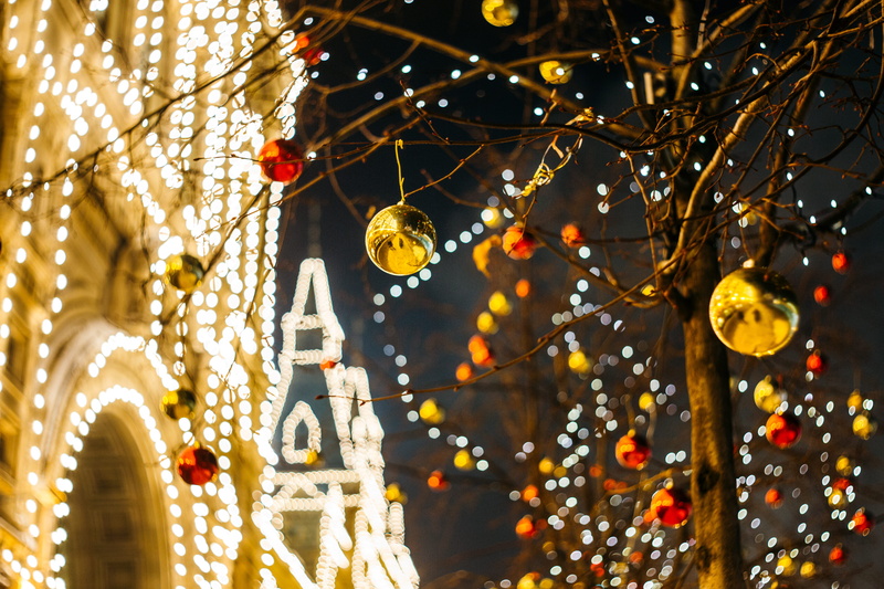 trees, city, outdoors, 4K, focus on foreground, religion, plant, winter, tree, decorations, festival, decor, russia, christmas, lights, gum, christmas ornament