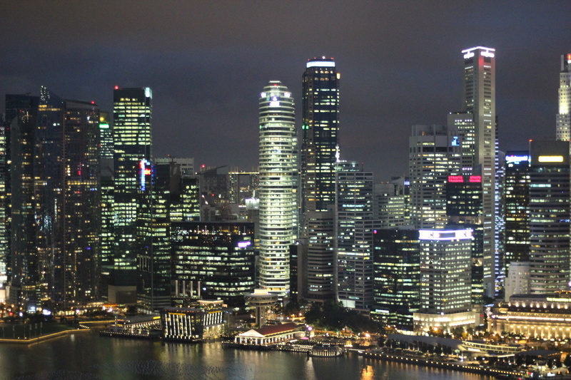 skyscraper, financial district, skyline, outdoors, singapore, urban skyline, asia, residential district, metropolis, waterfront, cityscape, architecture