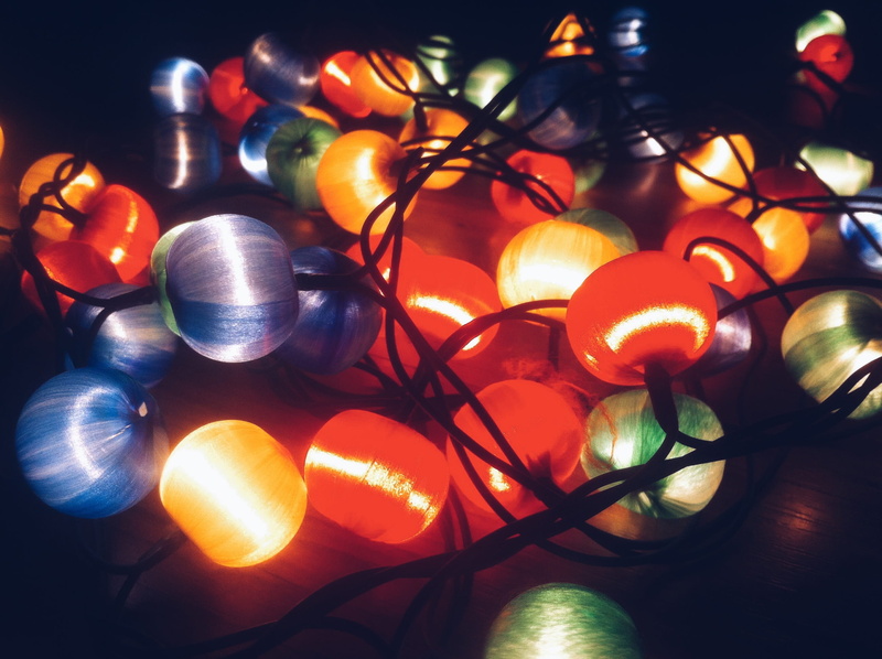 no people, decorative, celebration, sphere, electric, close-up, decoration, festive, still life, string, holiday, lights, group, colors, 2K, light - natural phenomenon