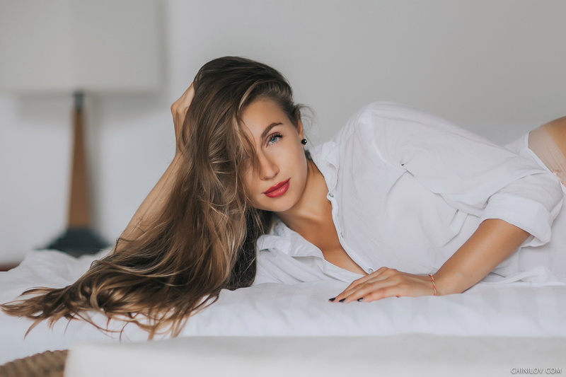 Ivan Chinilov, 2K, red lipstick, painted nails, model, long hair, women