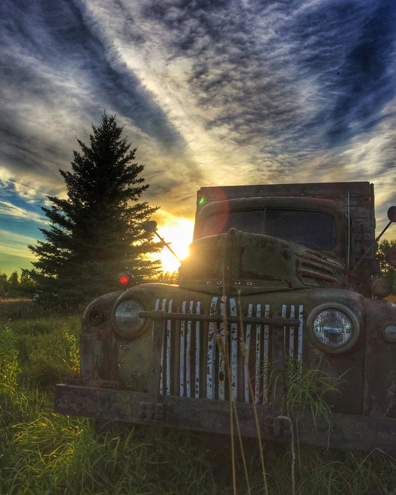 car, landscape, land vehicle, nature, manitoba, 2K, abandoned, sun, sunlight, canada, transportation, land, bright, lens flare, beautiful clouds, summer