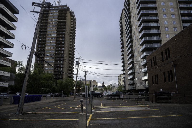 Saskatoon, 5K, sky, canada, residential district, day, road marking, no people, city street, Towers, telephone wires, street, city, marking, transportation