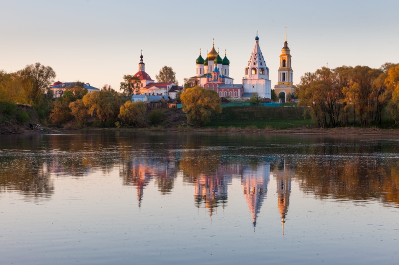 kolomna, change, sky, waterfront, autumn, tree, silence, dawn, russia, plant, outdoors, 5K, reflection, building exterior, church, place of worship, dome