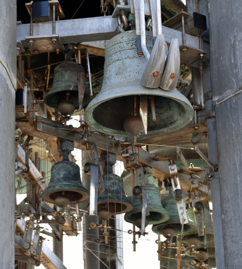 rusty, belfry, obsolete, 4K, grotekerk, ceiling, no people, machinery, outdoors, day, hanging, alkmaar, built structure, old, church, industry, focus on foreground