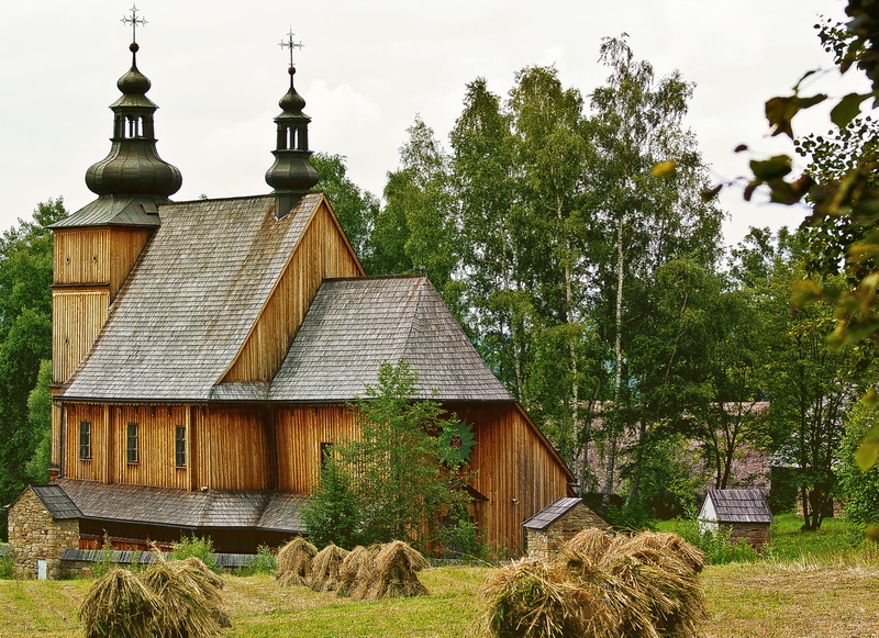 no people, old village, towers, old, herbivorous, domestic animals, 2K, tree, poland, gray, church, cops, built structure, architecture, building, history