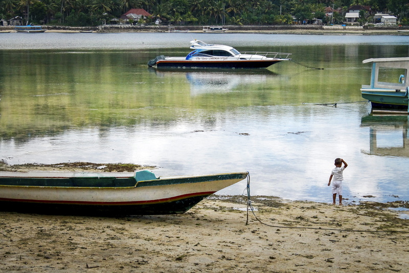 water, beach, moored, men, boat, mode of transportation, outdoors, bali, travel, lake, real people, lembongan island, rear view, transportation, boy, nature