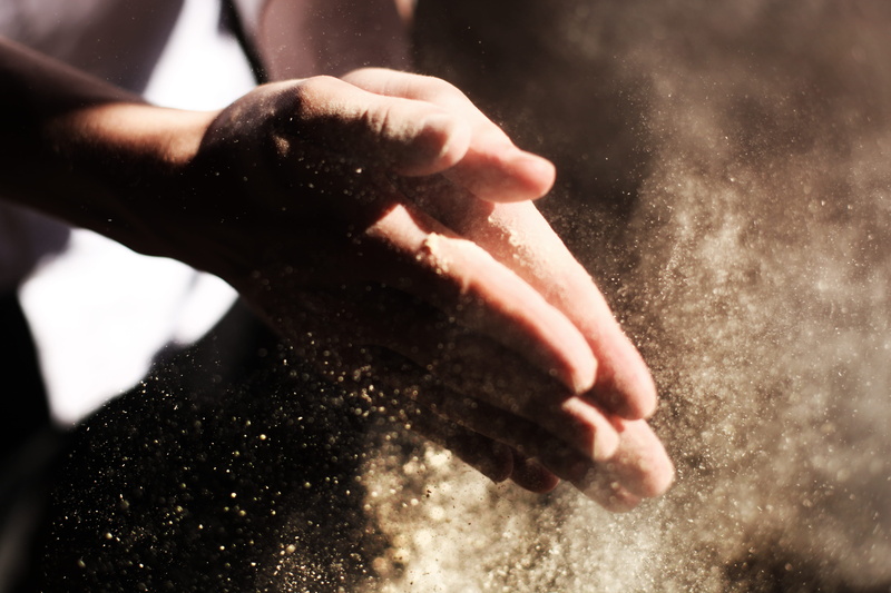 cleaning, sun, sport, dusting, flour, shake, caucasian, powder, man, holding, person, hand, indoors, rid, 5K, skin, wet, hands, human body part, clapping
