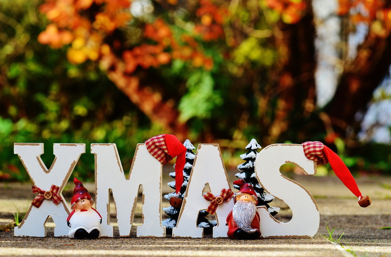 gambling, christmas card, park - man made space, happy fixed, no people, 4K, mood, Christmas, outdoors, winter, competition, leisure games, focus on foreground