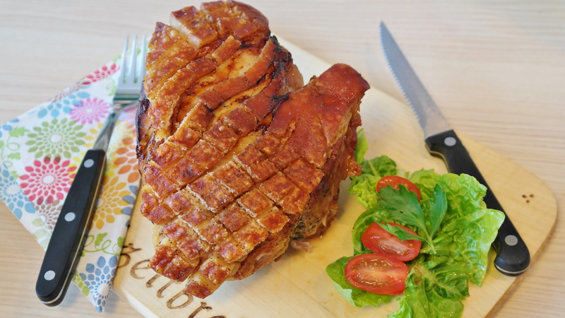 table knife, benefit from, cook, ready-to-eat, high angle view, rind, food, temptation, dish, delicious, tomato, no people, slice, sunday roast, family
