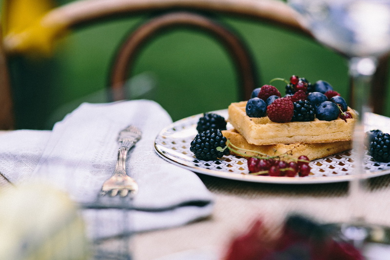 temptation, fruits, blueberries, decoration, freshness, indoors, wellbeing, food, healthy eating, picnic table, raspberries, summer, blueberry, still life