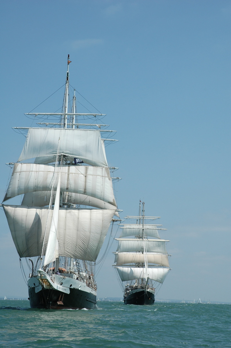 sailing ship, transportation, lord nelson, maritime, sea, no people, vessel, black, sv tenacious, outdoors, ship, passenger craft, horizon over water, sky