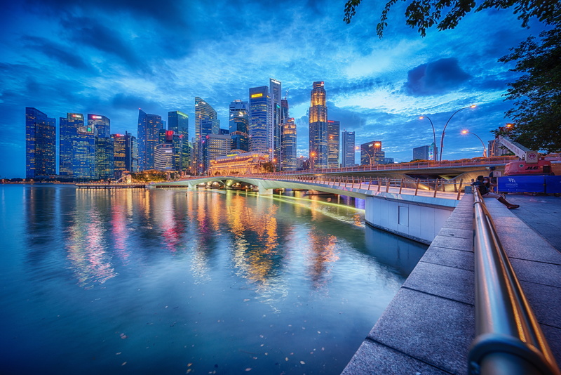 night city, Bay, bridge, Jubilee Bridge, skyscrapers, building, Marina Bay, Singapore, 5K, promenade, Singapore Financial District