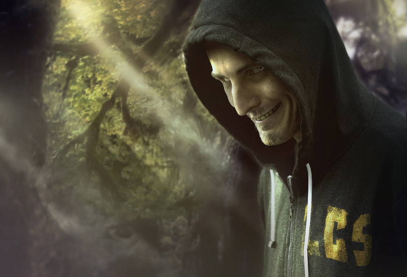 smile, beard, DLC, resident evil 7, Smug face, sun rays, looking at viewer, Lucas Baker, smiling, evil, beards, hoods, 720P, Resident Evil, scary face