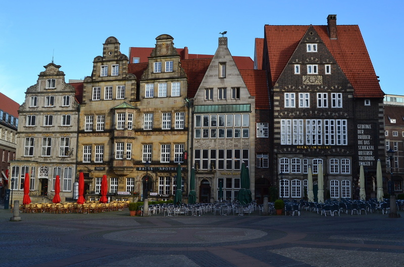 building, no people, historic home, road, residential district, buildings, city, row house, building exterior, house, sky, facade, the past, medieval, marketplace