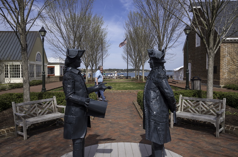 virginia, plant, creativity, nature, female likeness, Virginia, trees, Yorktown, public domain, gun, cemetery, town, armed Forces, people, two, war, building exterior