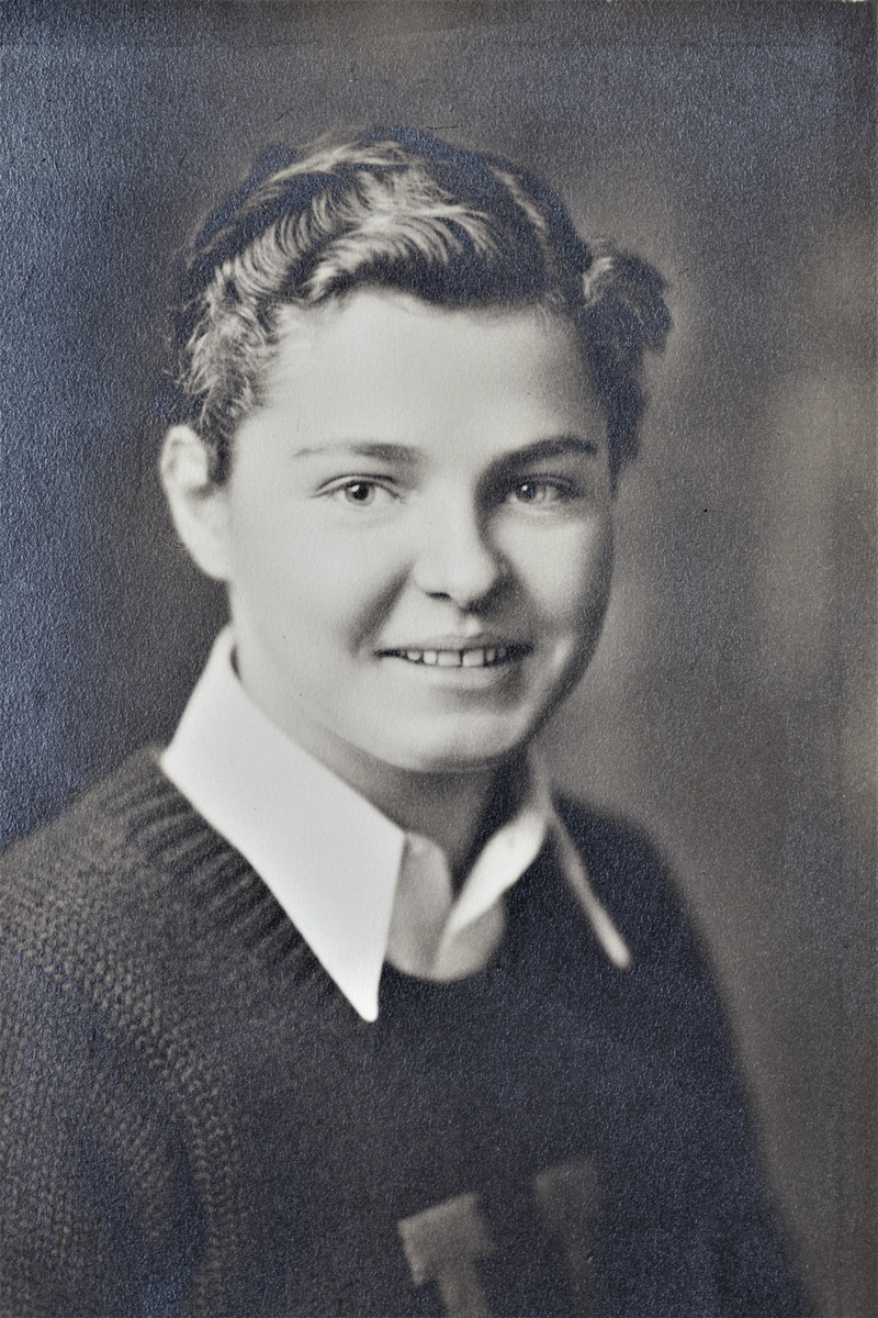 yearbook photo, gay, portrait, young adult, menswear, indoors, young men, lifestyles, headshot, lgbt, milestone, queer, ancestry, front view, looking at camera