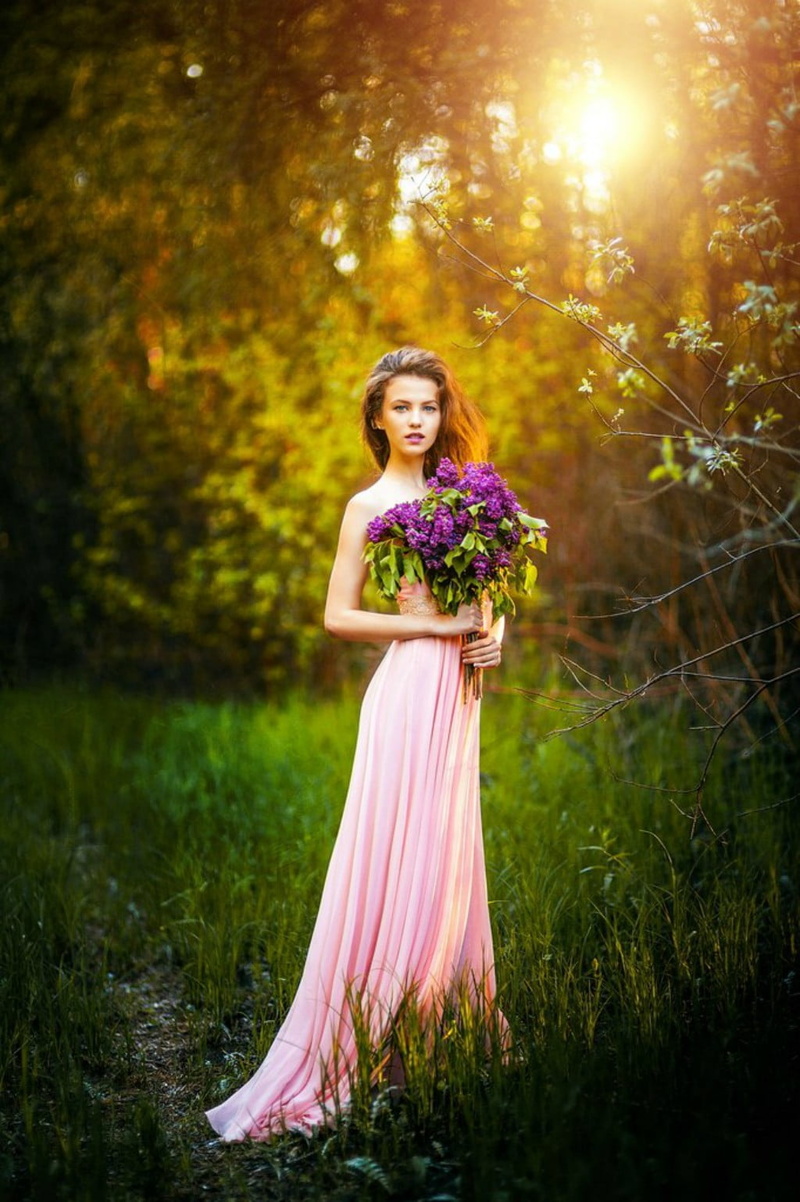 portrait, nature, hairstyle, full length, 720P, sunlight, hair, flower arrangement, grass, adult, fashion, young adult, pink dress, plant, women, lilac
