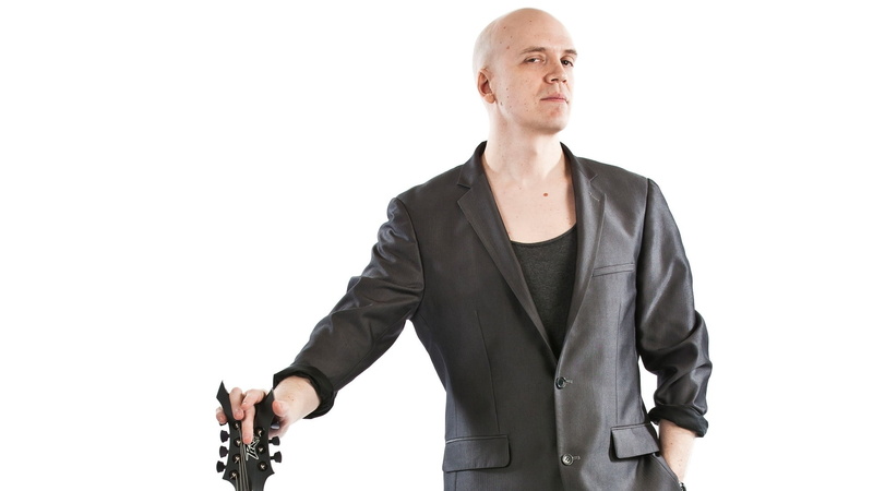 shaved head, white background, Bald, front view, aggression, standing, males, 1080P, indoors, young men, Jacket, Light, copy space, Devin townsend, casual clothing