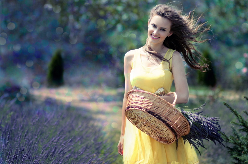 4K, beautiful people, lavender, sleeveless, basket, fashion, woman, beautiful woman, carrying, yellow, nature, portrait, cos, hair, adult, long hair, clothing