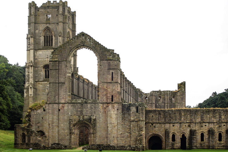 Fountains Abbey, day, built structure, ruin, 4K, spirituality, belief, united kingdom, england, clear sky, old, Monastery, national treust, building exterior