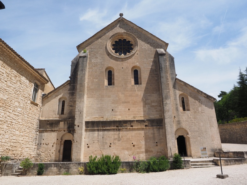 abbaye de sénanque, notre dame de sénanque, cloud - sky, the order of cistercians, architecture, building, belief, monastery, sky, history, day, bistum avignon