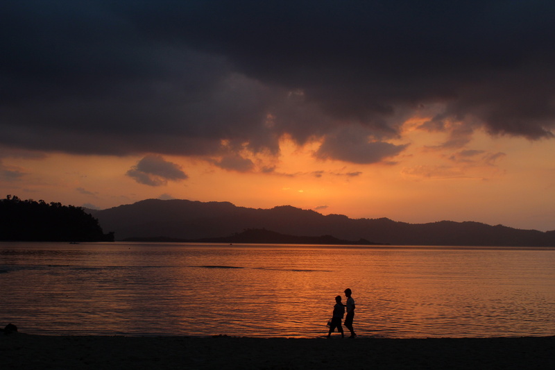 orange, tranquil scene, landscape, beauty in nature, beach, standing, sun, philippines, back light, walk, golden, evening, sky, Walk On, clouds, cloud - sky