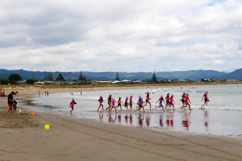 athlete, men, beach, reflection, adult, grey, gloomy, landscape, real people, 5K, sport, crowd, clouds, summer, forest, cloud - sky, swim, north island