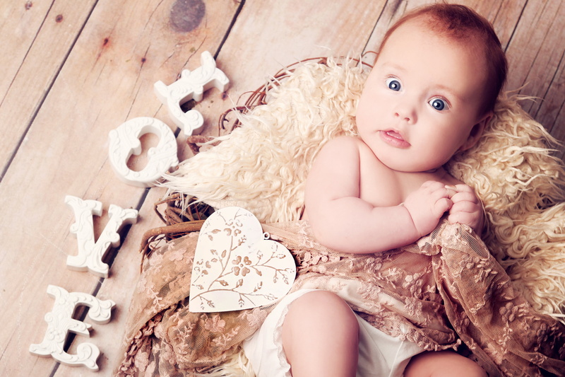 s, happy baby, beautiful girl, toy, floral, innocence, beautiful little girl, 8K, heart, young, the game, lovable, looking at camera, happy, representation