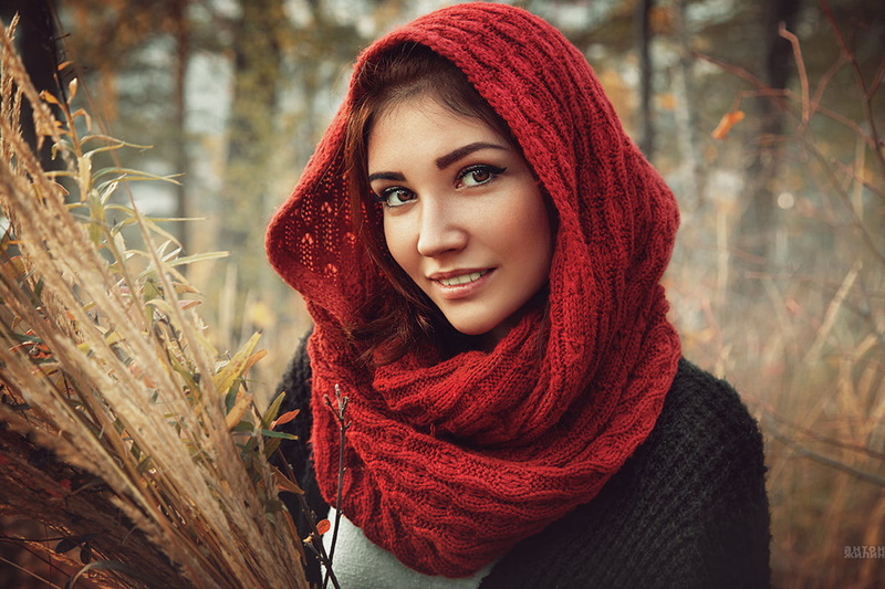 red, 720P, Anton Zhilin, women, dry, brunette, hood, sweater, smiling, wool, brown eyes