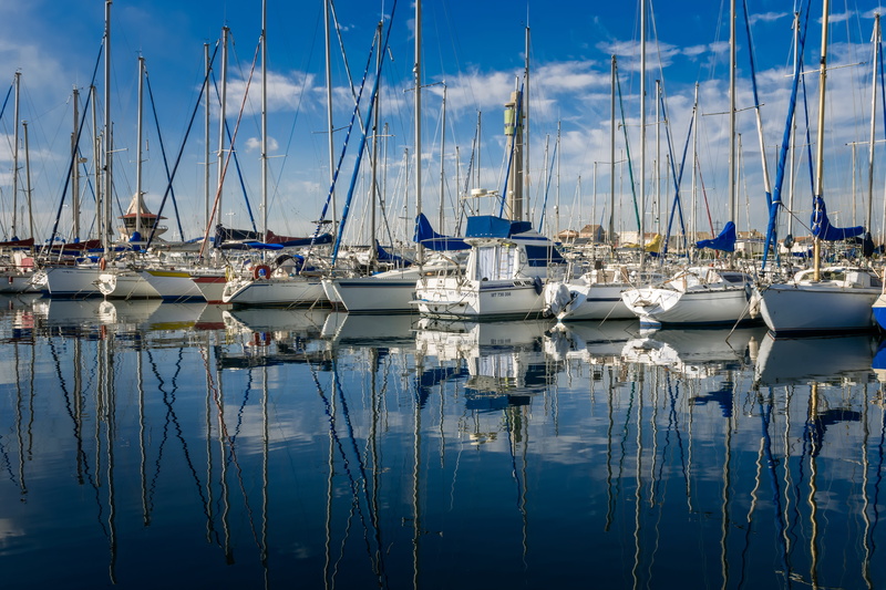 nature, no people, ship, marina, yacht, cloud - sky, mirroring, outdoors, white, boot, sky, water, holiday, sailing, nautical vessel, sailing boat, anchorage