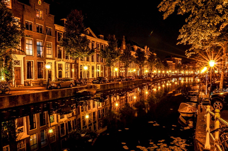 car, water, houses, body, reflection, lamp, light, night, beside, concrete, 1080P