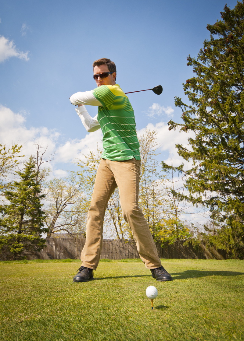 sleeve, person, skill, holding, green color, 4K, leisure activity, golf, plant, hitting, stripes, golfer, activity, one person, golf course, golf club