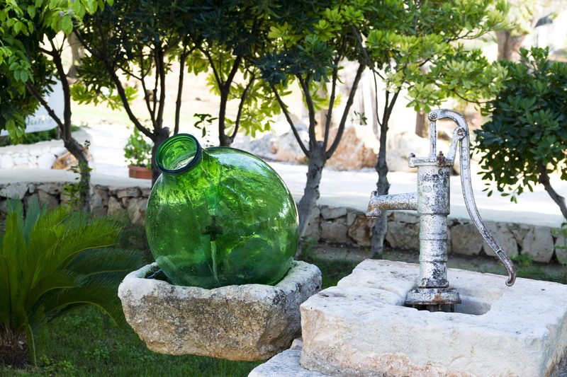 water well, amphora, solid, green color, architecture, art and craft, growth, 5K, representation, creativity, park, old, nature, green, front or back yard