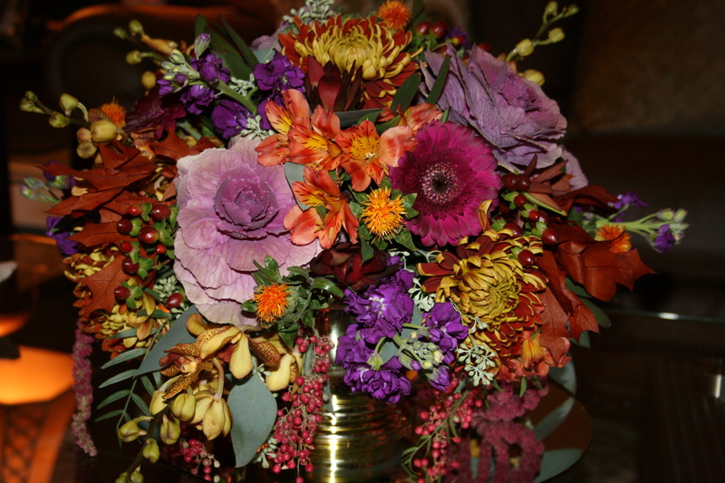 violet, floral pattern, fragility, petal, rosa, nature, amphora, lilac, color, flower arrangement, vulnerability, flower, freshness, close-up, colors of autumn