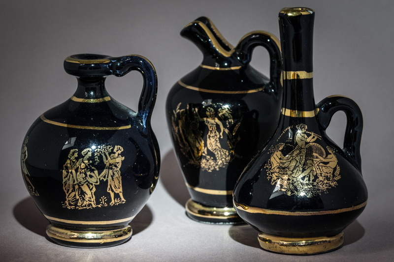 container, close-up, porcelain, craft, history, luxury, 4K, ceramics, antique, amphora, drink, indoors, table, greece, plant, pitcher - jug, art and craft