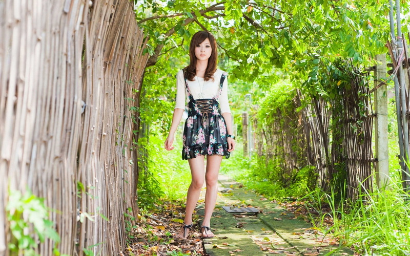 hairstyle, beautiful woman, women, beauty, plant, nature, woodland, 1080P, adult, dress, leisure activity, standing, fashion, Mikako Zhang Kaijie, one person