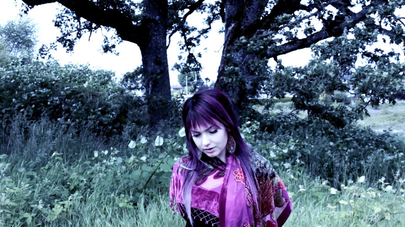 real people, beautiful woman, 1080P, standing, leisure activity, Veela, trees, nature, tree, lifestyles, model, land, portrait, young women, plant, hairstyle