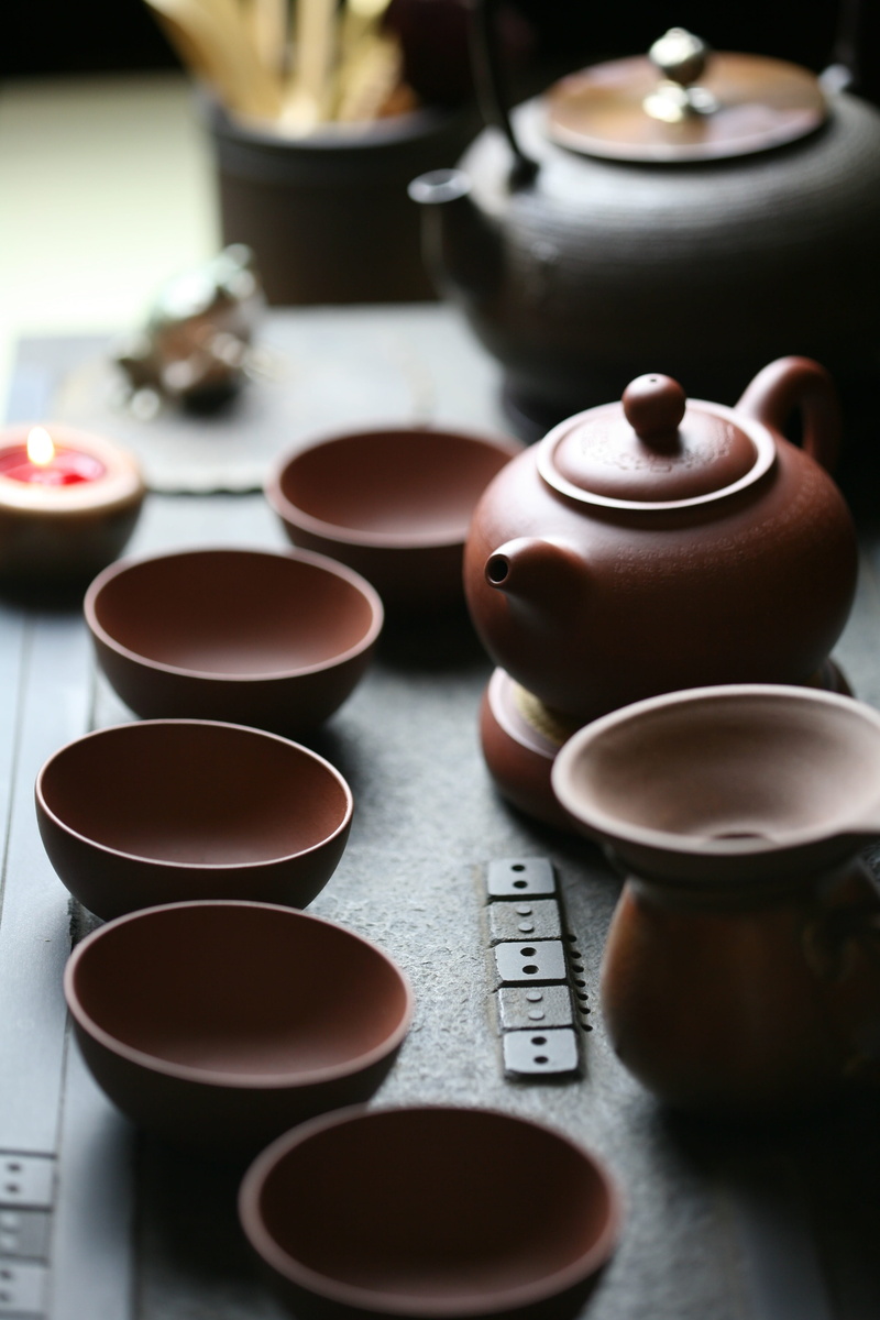 mug, ceramics, plate, crockery, pottery, close-up, teapot, focus on foreground, cup, brown, food and drink, zen, table, selective focus, refreshment, no people
