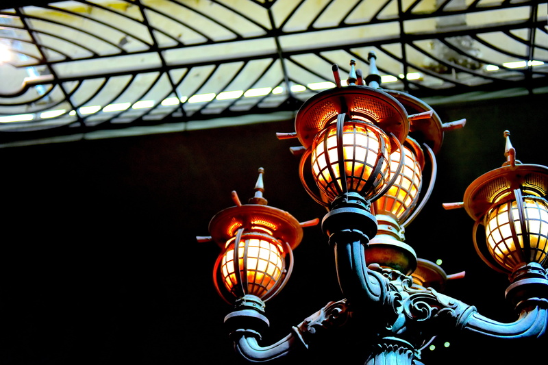 focus on foreground, 4K, copy space, indoors, amusement park, hanging, night, lighting equipment, mantle, pattern, creativity, architecture, electricity
