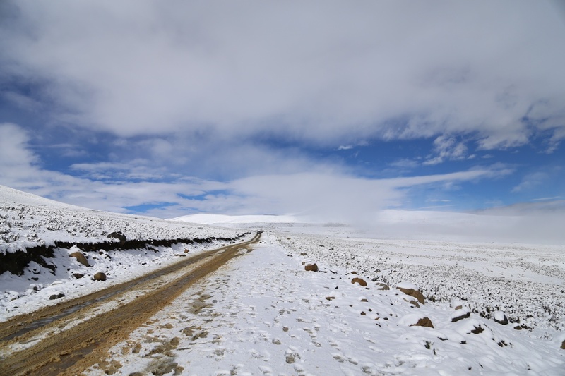 snow, nie, land, china, mountain, outdoors, cloud - sky, tranquility, winter, road, scenics - nature, beauty in nature, white color, sky, snowcapped mountain