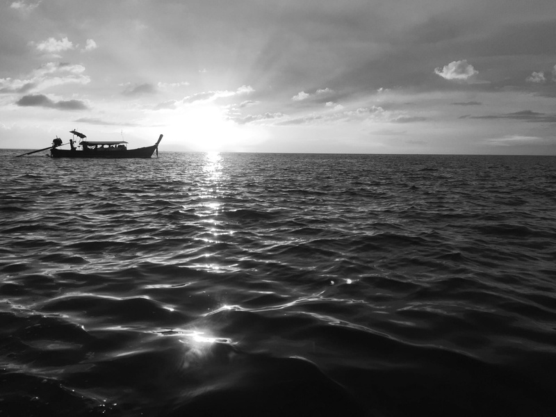 horizon over water, sailing, black and white, sunset, men, waterfront, boats, bw, transportation, ban thai road tambon ao nang, cloud - sky, sky, beauty in nature