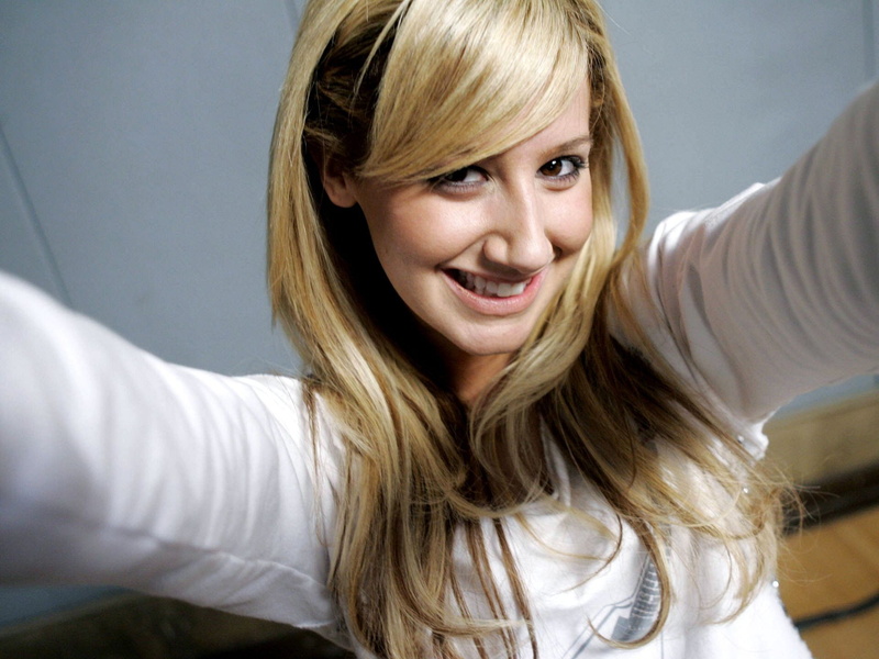 blonde, smiling, 1080P, Ashley Tisdale, eyes, women, face
