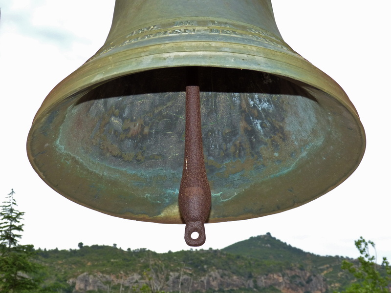 sky, bell, focus on foreground, hanging, reflection, mountain, campaign, no people, day, close-up, shape, plant, tree, outdoors, single object, clear sky