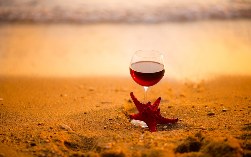 wall, drink, sunlight, outdoors, red, glass, wineglass, land, wine, drinking, high, sunset, refreshment, alcohol, 2K, food and drink, hd, sky, beach, starfish
