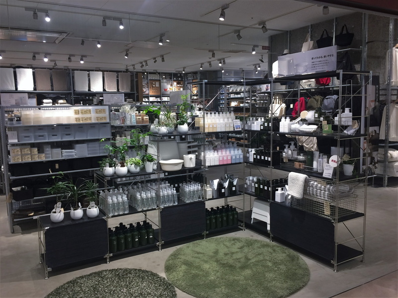 flooring, built structure, seat, lot, original, day, second floor, plant, glass - material, large group of objects, business, potted plant, cool, domestic room