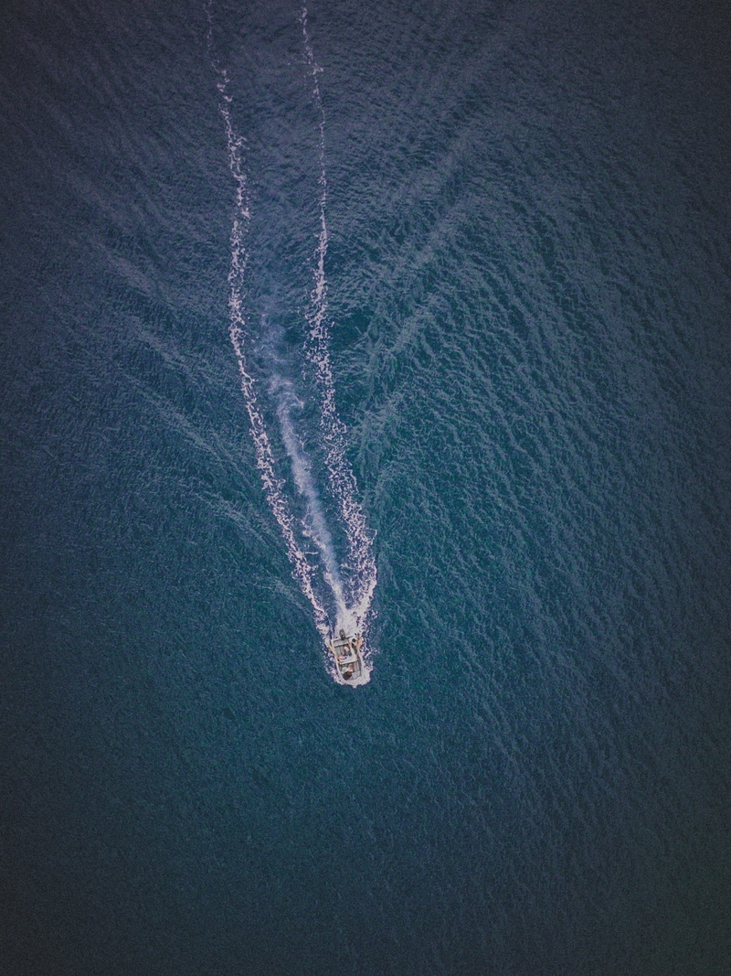 view, nautical vessel, beauty in nature, speed, wake - water, outdoors, sea, wave pattern, day, nature, 1080P, blue, marine, waterfront, water, aerial
