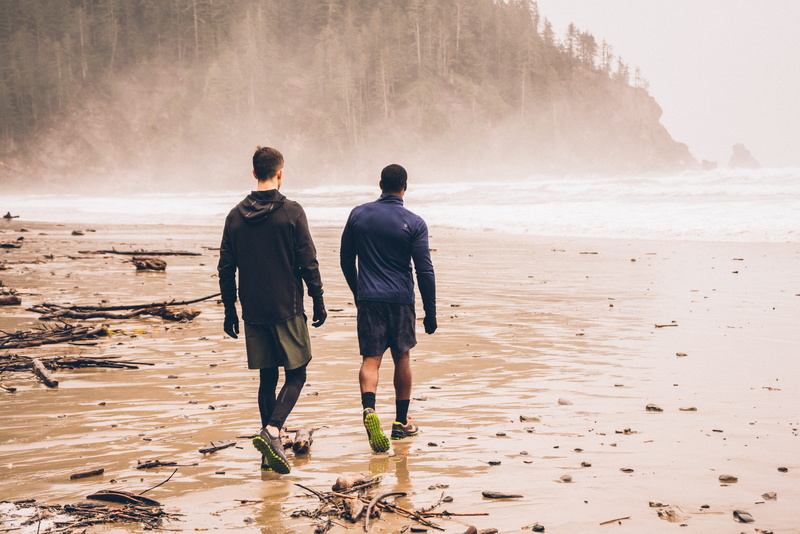 outdoors, adventure, full length, 5K, people, lifestyles, sea, men, body, running, looking at view, nature, leisure activity, beside, walking, waking