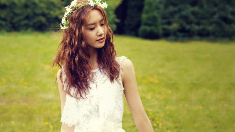 long hair, focus on foreground, standing, generation, brown hair, waist up, girls, front view, outdoors, beauty, one person, looking, hairstyle