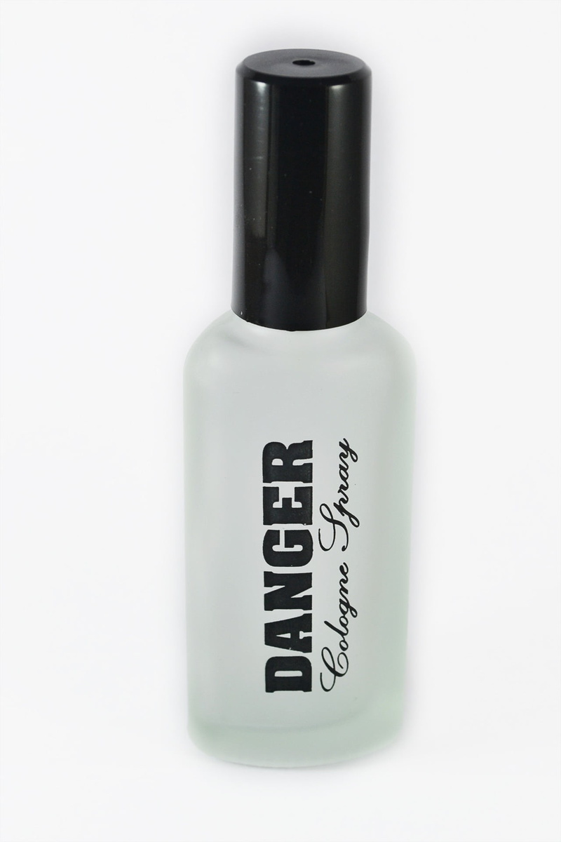 sri lanka, white background, cologne, indoors, communication, black color, no people, nice, text, refresh, label, smell, close-up, cut out, beauty product