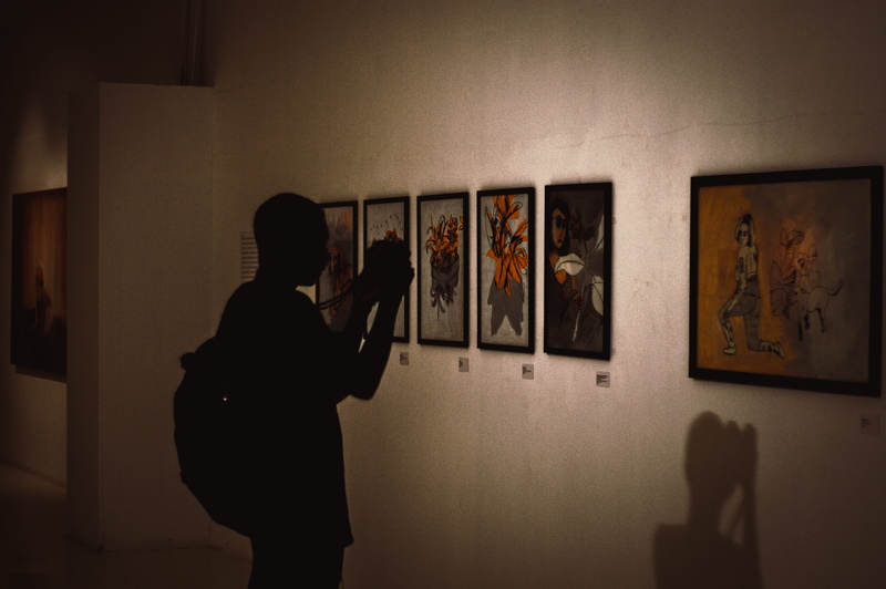 waist up, camera, paulo, contemporanea, adult, shadow, sombra, real people, one person, fotografia, arte, silhouette, 5K, technology, sombras, shadows
